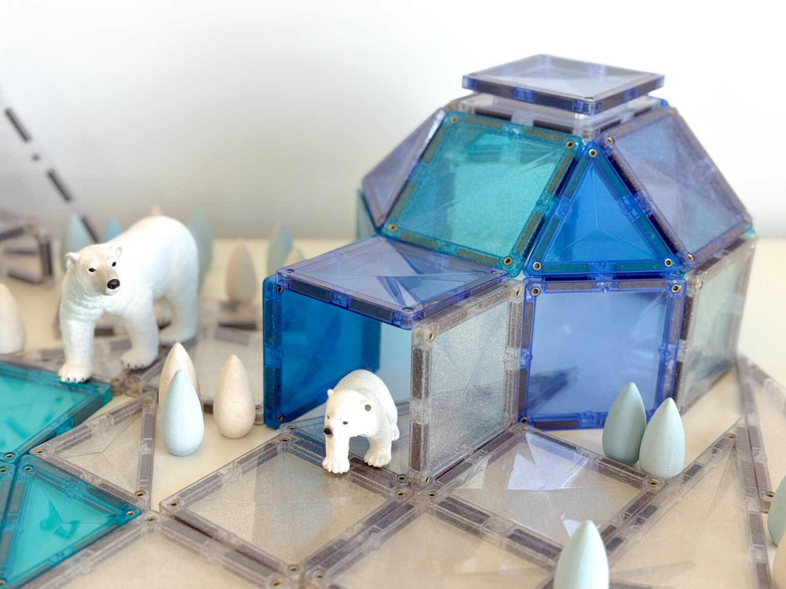 14 Seasons Activities with CONNETIX: Creative Builds for All Year Round