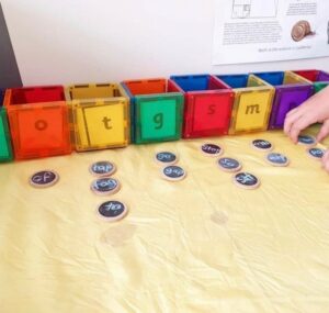 Connetix - 10 Ways To Use Magnetic Tiles In Literacy Activities